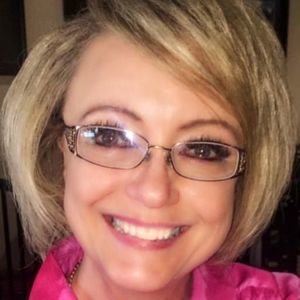 Meet your Posher, Debbie